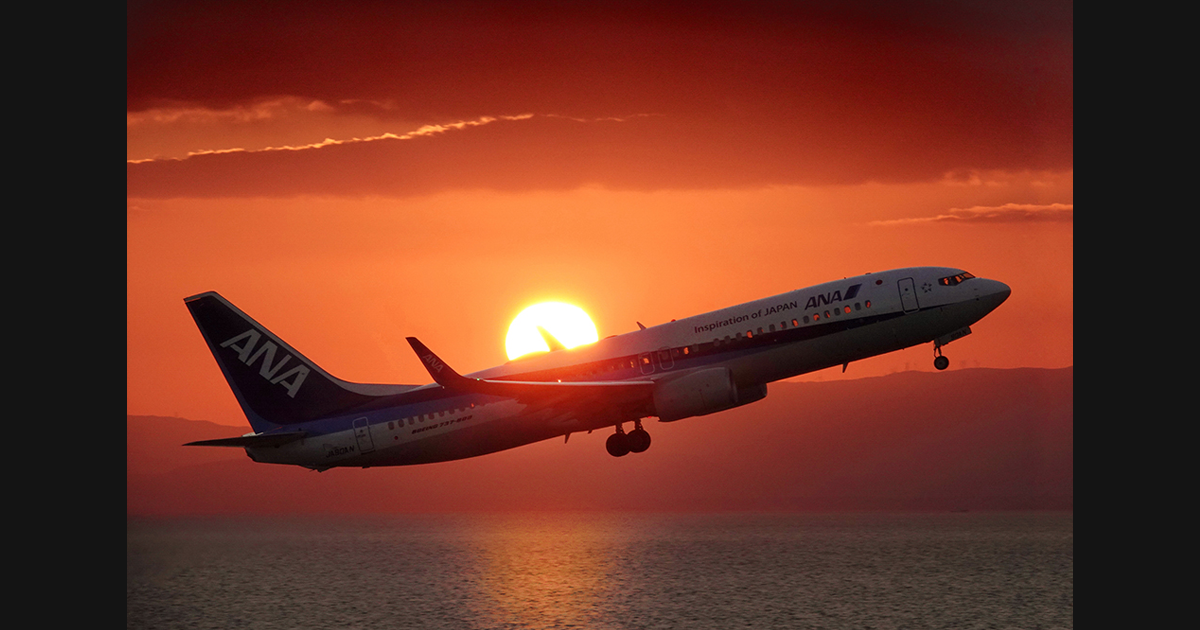 欲しい焦点域を小さなボディにすべて凝縮 航空機を高精度afでシャープに捉えるrx10 Iv A Universe デジタル一眼カメラa アルファ ソニー