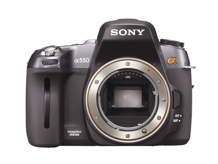 SONY α550 一眼レフ デジタルカメラ　B028外観は綺麗な状態です