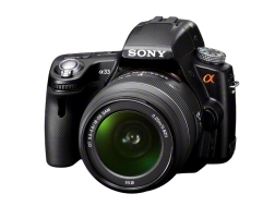 SONY 一眼レフ α33 ダブルズームセット＋交換レンズ２本＋撮影用品カメラ