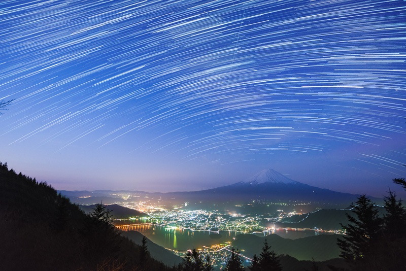 夜空の星を撮る デジタル一眼カメラ A アルファ で写真撮影を楽しむ 活用ガイド デジタル一眼カメラ A アルファ サポート お問い合わせ ソニー