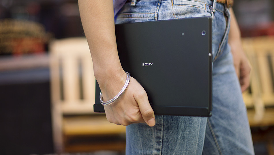 SONY Xperia Z4 Tablet+BKB50　タブレット+キーボード